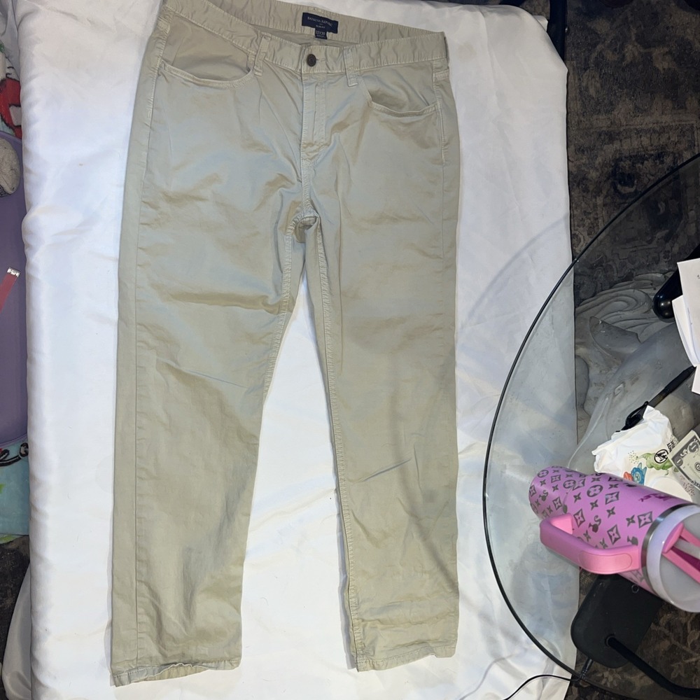 BANANA REPUBLIC Ivory Chino Relaxed Tapered Fit Pants Trousers - 32 X 30 295